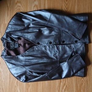 100% Genuine Leather